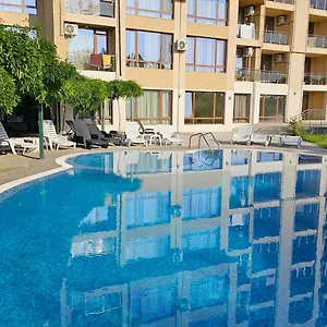 Vesta Riviera - Free Parking Bulgaria